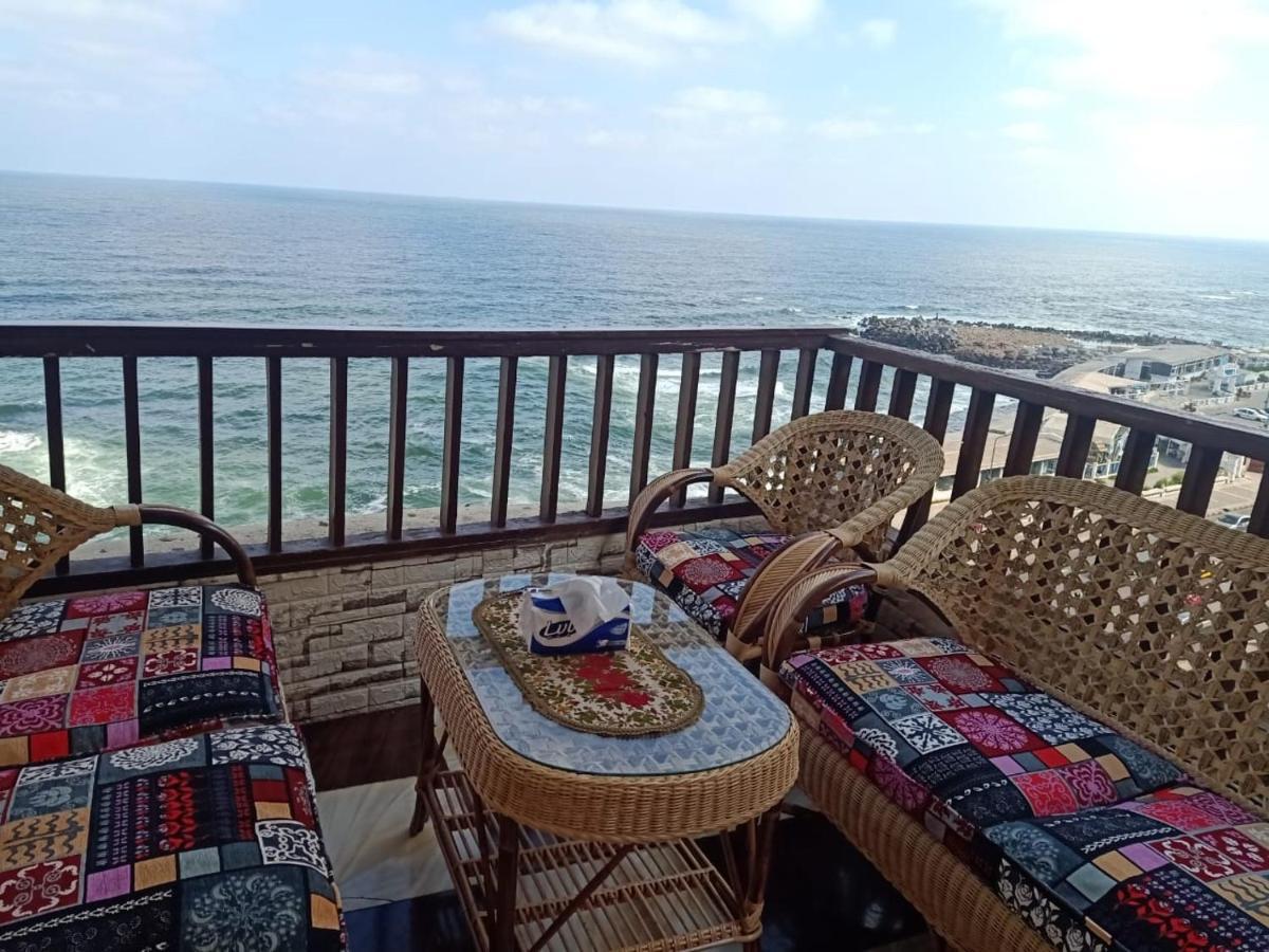 Sporting Sea View Two Bedroom Appartement *